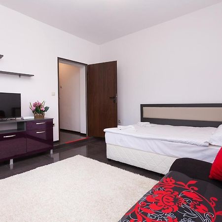 Central Beach Guest Rooms Burgas Exterior foto