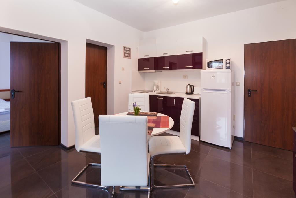 Central Beach Guest Rooms Burgas Exterior foto